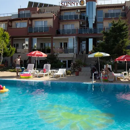 Sunny ホテル 4*