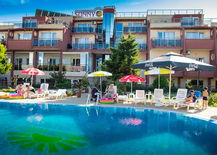 Sunny Hotel 4*