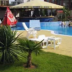 Sunny Szálloda