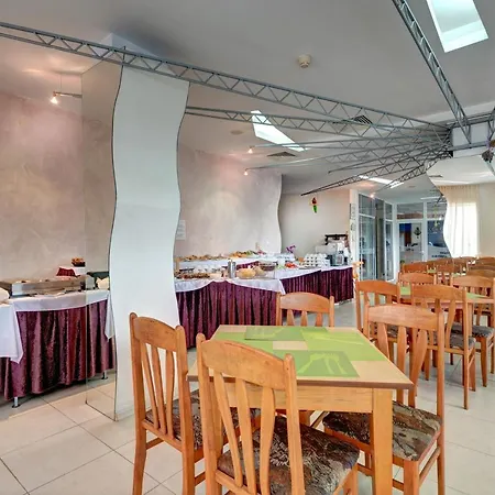 Hotel Sunny 4*