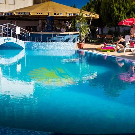 Sunny Hotel 4*