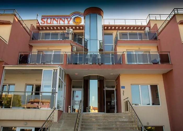 Sunny Hotel